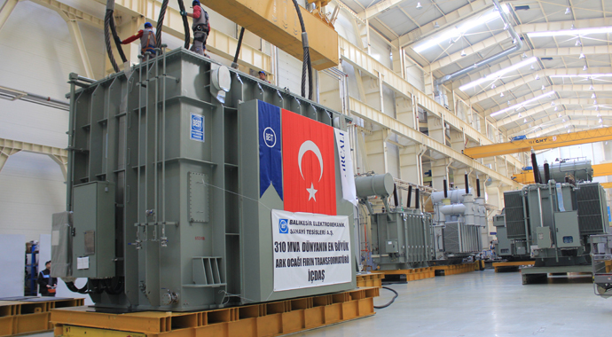 Dev trafo iki saatlik yolu 2,5 günde katedecek Dev trafo iki saatlik yolu 2,5 günde katedecek