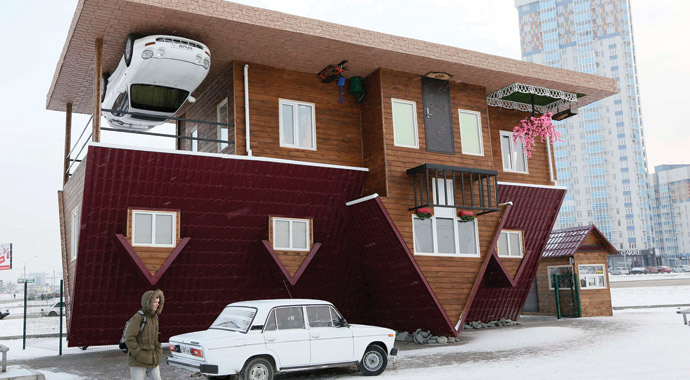 Bu evde bir terslik var