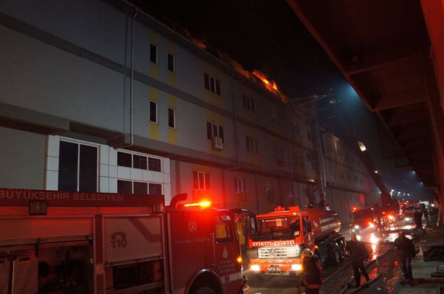 İstanbul İkitelli'de büyük yangın İstanbul İkitelli'de büyük yangın