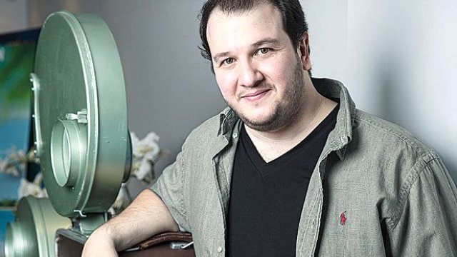 Ünlü komedyen Şahan Gökbakar'a şok! Emniyette çağırıldı Ünlü komedyen Şahan Gökbakar'a şok! Emniyette çağırıldı