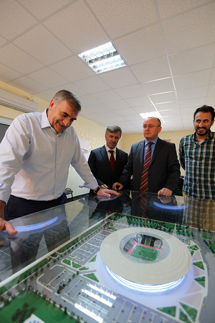 Sakaryaspor, yeni stadına 2016'da kavuşacak