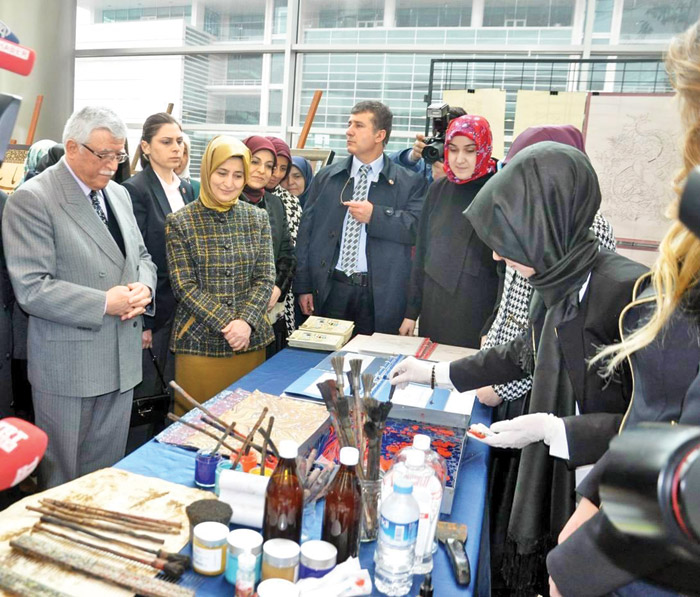 Özgecan simge oldu! 'Seferberlik ilan ettik o eller kırılacak'