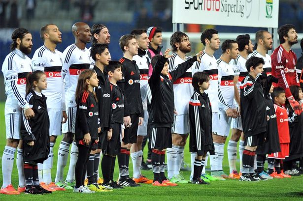 Kaleci Tolga isyan etti: 'Bu çocuklar...' Kaleci Tolga isyan etti: 'Bu çocuklar...'