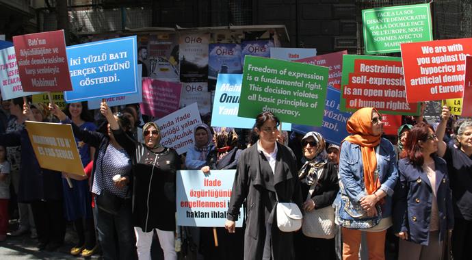 O protestoya Sümeyye Erdoğan da katıldı! O protestoya Sümeyye Erdoğan da katıldı!