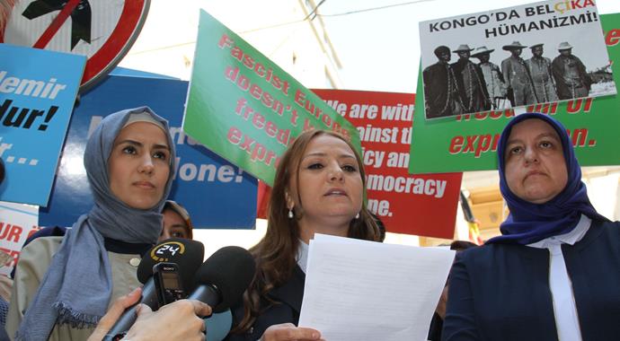 O protestoya Sümeyye Erdoğan da katıldı! O protestoya Sümeyye Erdoğan da katıldı!