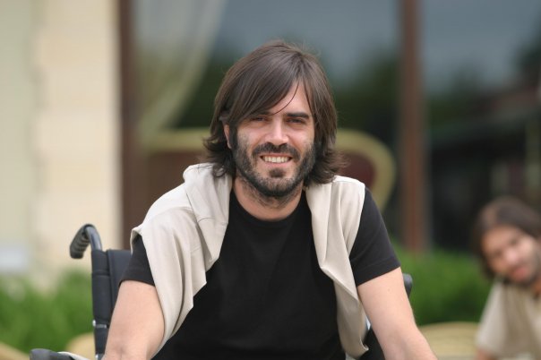 Ünlü oyuncu Teoman Kumbaracıbaşı'nda şok eden protesto! Ünlü oyuncu Teoman Kumbaracıbaşı'nda şok eden protesto!