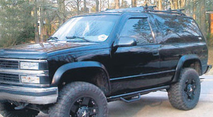 Kıvanç Tatlıtuğ arazi aracı aldı