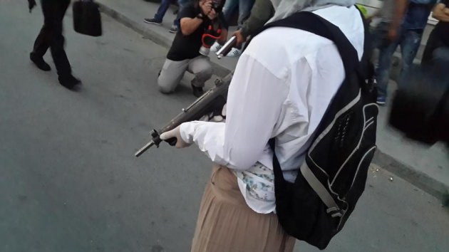 İstanbul'da polise bombalı ve silahlı saldırı