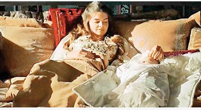 Mihrimah Sultan'ın şehzadesiyle ilk görüntüsü Mihrimah Sultan'ın şehzadesiyle ilk görüntüsü