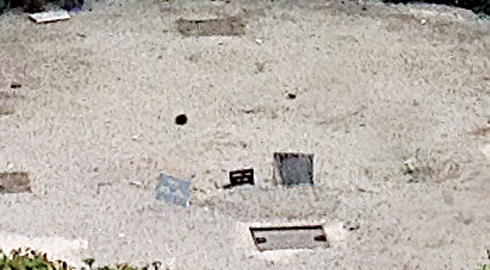 Osmanlı şehzadesinin kemiklerini mezardan çıkarıp çukura attılar Osmanlı şehzadesinin kemiklerini mezardan çıkarıp çukura attılar