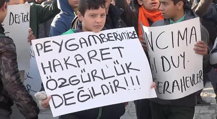 CHP'li Sarıyer Belediye Başkanı'na karikatür tepkisi CHP'li Sarıyer Belediye Başkanı'na karikatür tepkisi