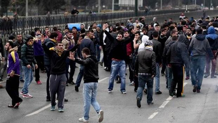 Karagümrük - Eyüpspor taraftar grupları arasında gerginlik Karagümrük - Eyüpspor taraftar grupları arasında gerginlik