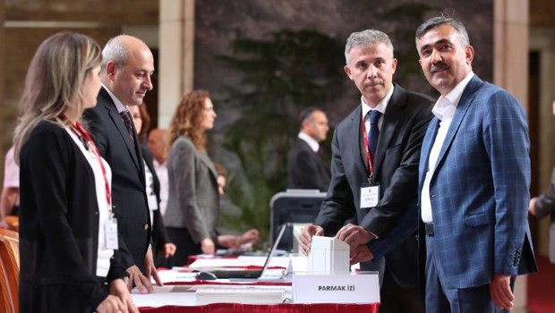 İşte Meclis'e ilk gelen vekil