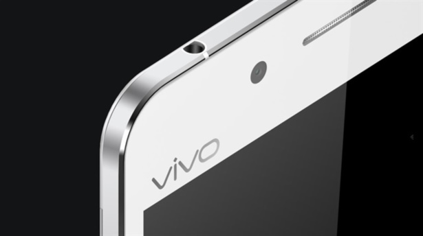 Dünyanın en ince telefonu satışta Dünyanın en ince telefonu satışta