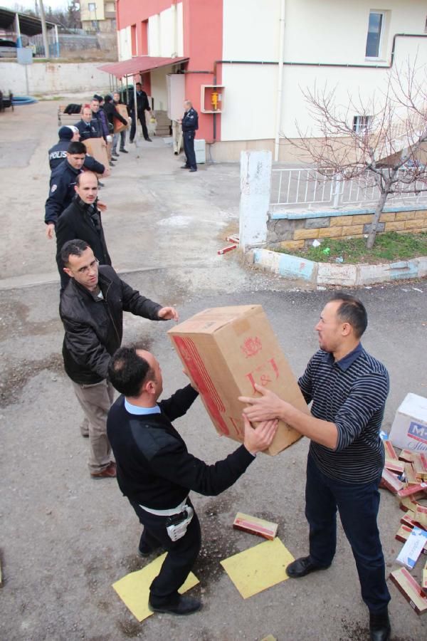 Polis taşı taşı bitiremedi