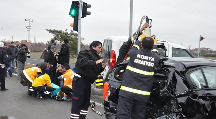 Kırmızı ışıkta TIR dehşeti: 7 yaralı