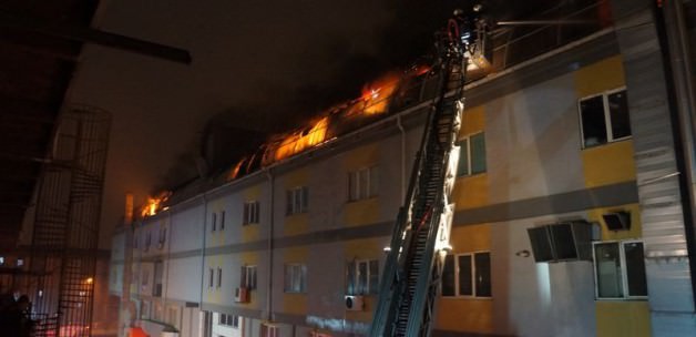 İstanbul İkitelli'de büyük yangın İstanbul İkitelli'de büyük yangın