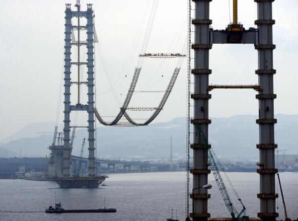 Körfez Köprüsü'nde geçici yolda sona doğru Körfez Köprüsü'nde geçici yolda sona doğru