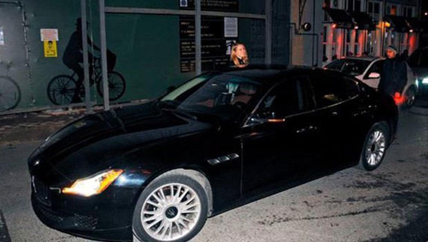 Yıldırım Demirören'den kızına 580 bin liralık hediye Yıldırım Demirören'den kızına 580 bin liralık hediye