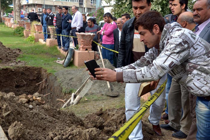 Doğalgaz çalışmasında ortaya çıkan insan kemilleri şaşkına çevirdi Doğalgaz çalışmasında ortaya çıkan insan kemilleri şaşkına çevirdi