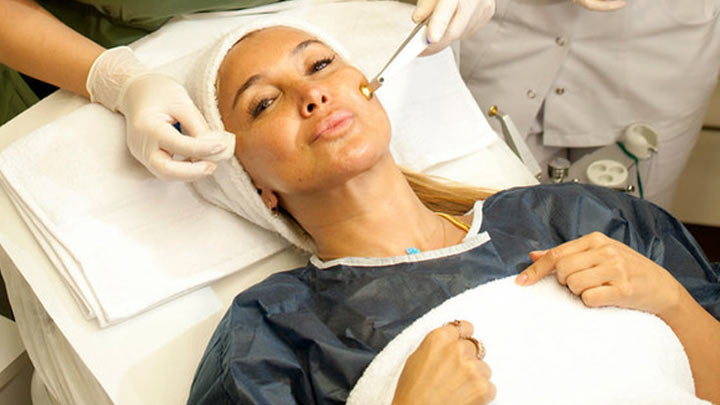 Yonca Evcimik gençlik sırrını açıkladı Yonca Evcimik gençlik sırrını açıkladı