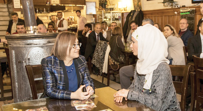 Bakan Başkan Fatma Şahin: AVM'yi yıkıp Şehir Parkı yapacağız