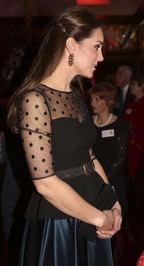 Kate Middleton'ın karnı büyüdü Kate Middleton'ın karnı büyüdü