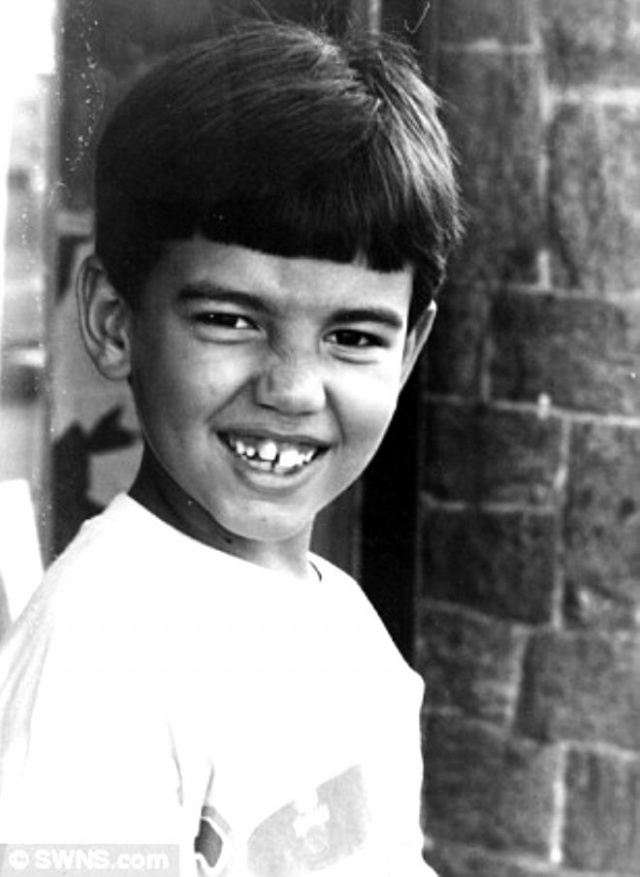 Türkiye Gazetesi Foto Galeri 70. kez bıçak altına yattı Türkiye Gazetesi Foto Galeri 70. kez bıçak altına yattı