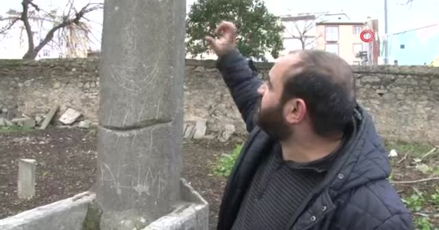 İstanbul'da 400 yıllık tarihi mezarlık harabeye döndü